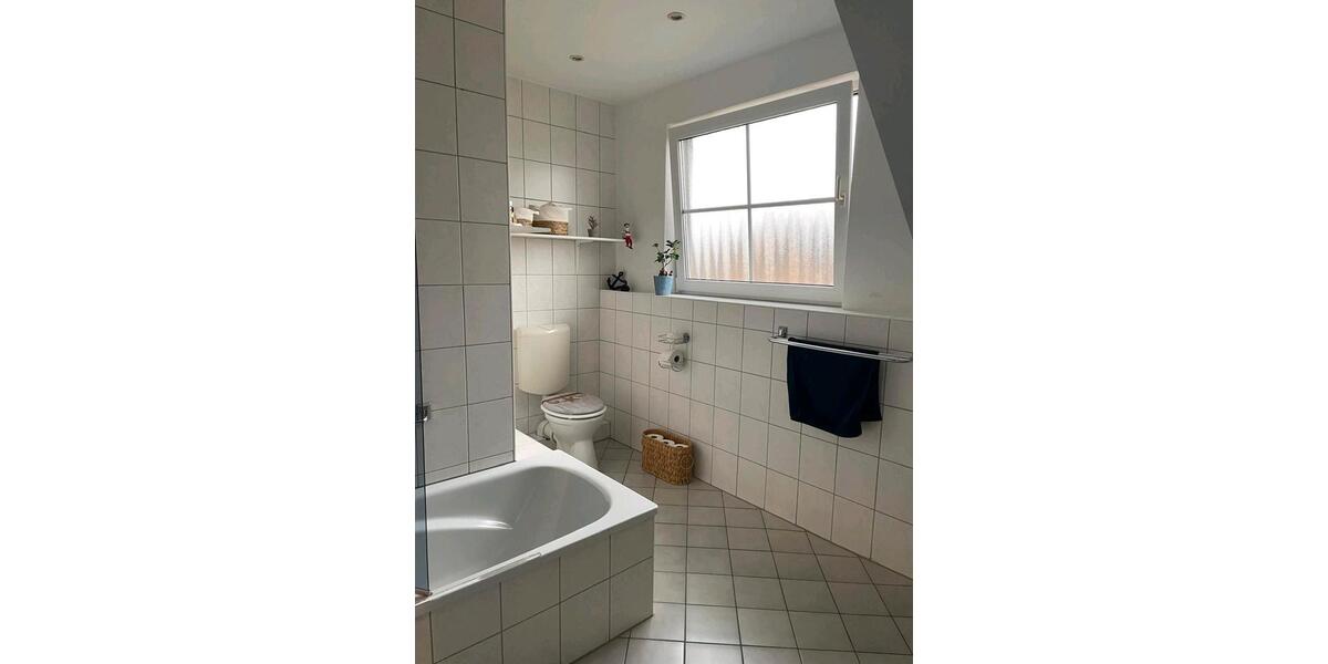 Doppelhaushälfte Padenstedt - 4 Zimmer, 115 m&sup2;, 1.350&euro; | Angebot:25942843