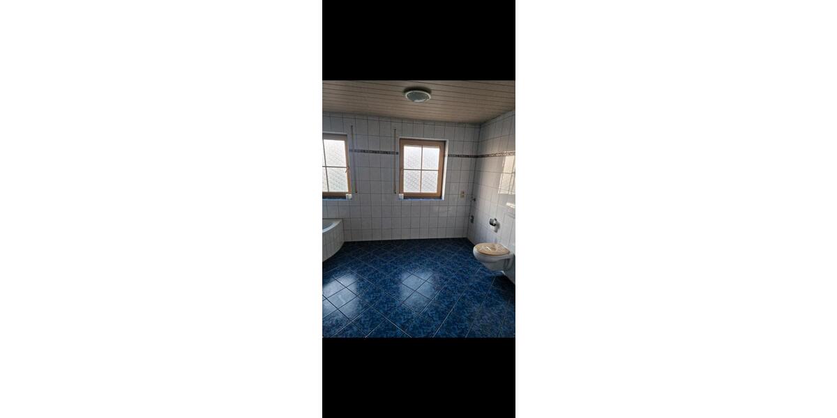Dachgeschoßwohnung Falkenstein - 3.5 Zimmer, 114 m&sup2;, 700&euro; | Angebot:26439405