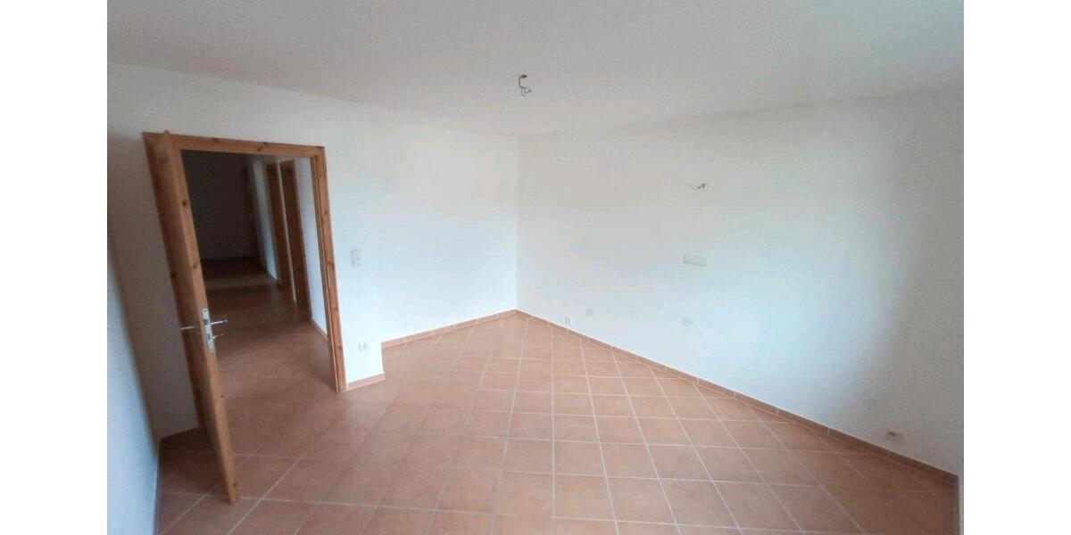 Etagenwohnung Burscheid - 4 Zimmer, 77 m&sup2;, 900&euro; | Angebot:24801510