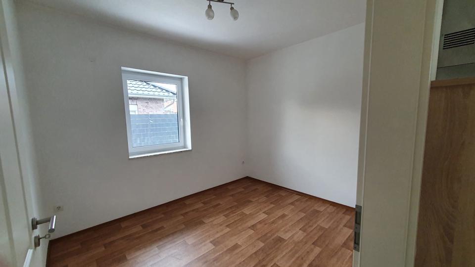 Bungalow Dörpen - 3 Zimmer, 93 m&sup2;, 780&euro; | Angebot:26397925