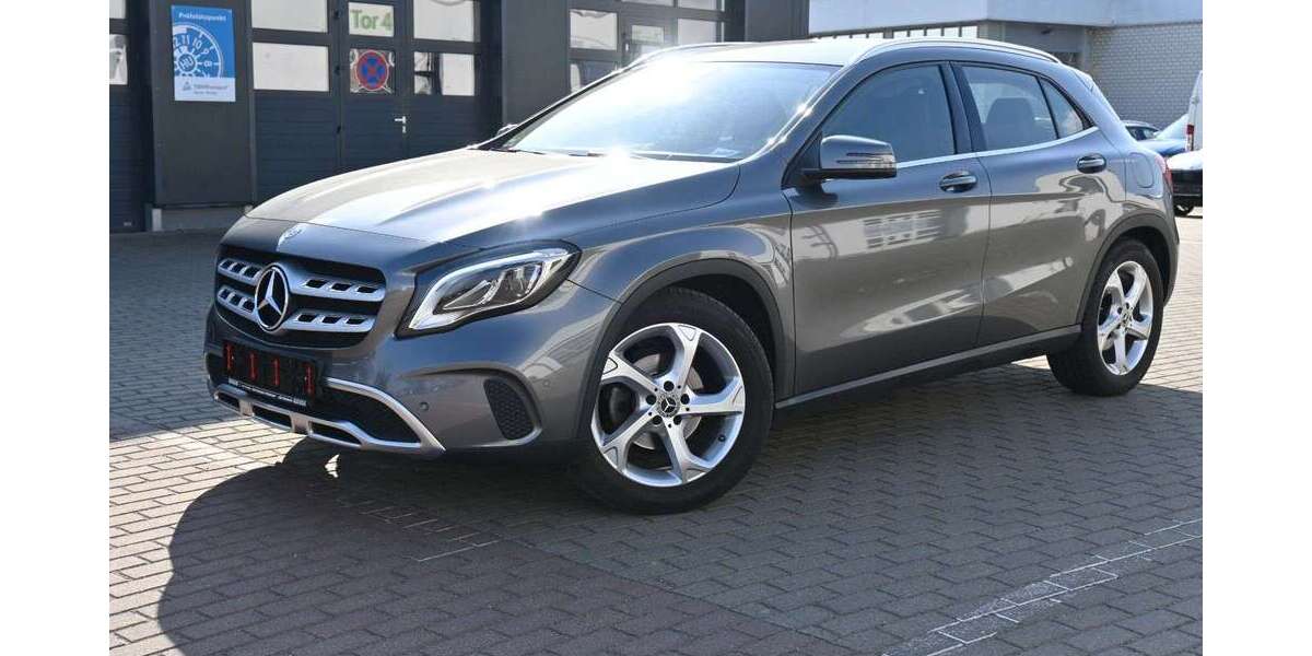Mercedes-Benz GLA 180 62.920 km 18.890 &euro; Jüterbog 14913
