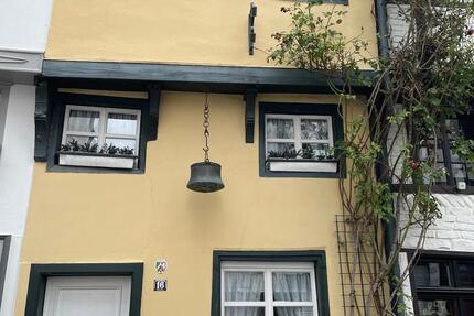 Haus Kempen - 4 Zimmer, 80 m&sup2;, 1.100&euro; | Angebot:24462126