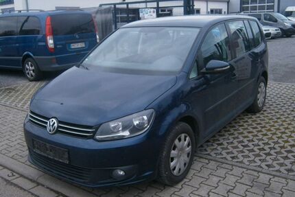 VW Touran 189.200 km 4.990 &euro; Eppingen 75031