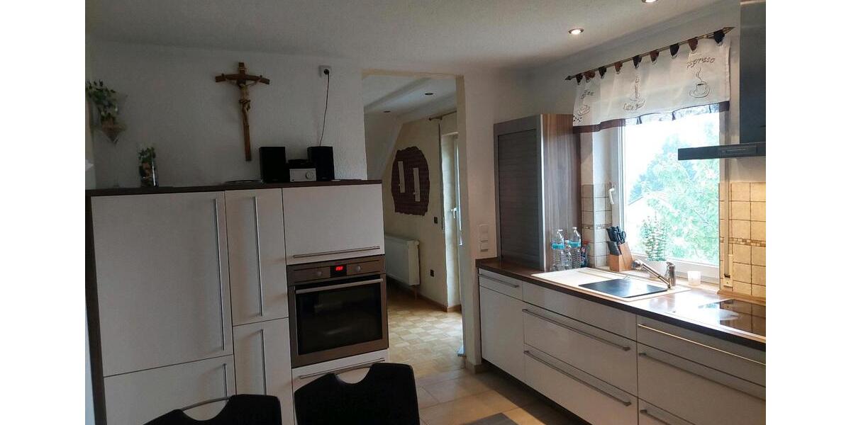 Dachgeschoßwohnung Eisingen - 5 Zimmer, 110 m&sup2;, 349.000&euro; | Angebot:25167487