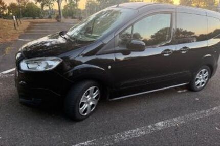 Ford Tourneo Courier 115.050 km 5.399 &euro; Düsseldorf 40627