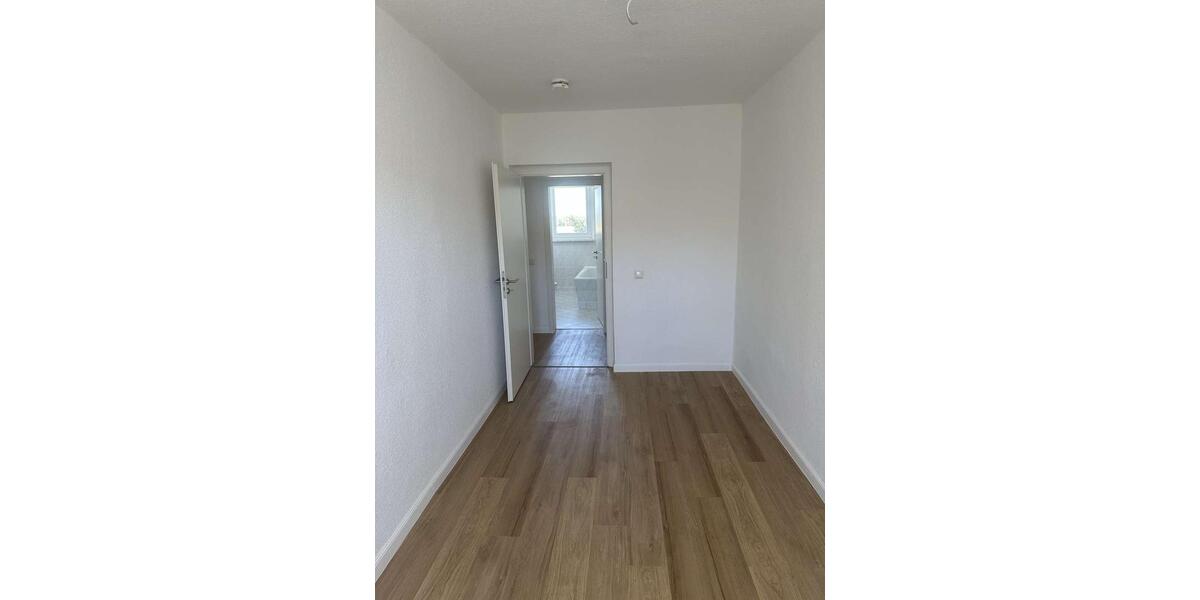 Etagenwohnung Ziesar - 4 Zimmer, 73 m&sup2;, 530&euro; | Angebot:23147724