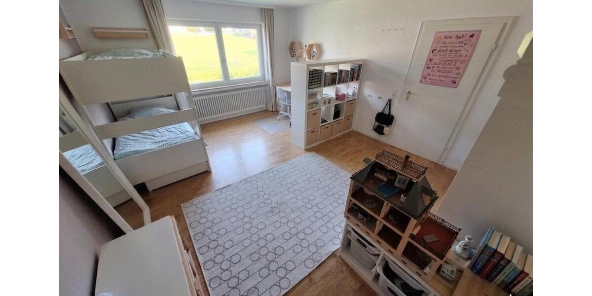 Einfamilienhaus Hennef (Sieg) - 9 Zimmer, 236 m&sup2;, 2.450&euro; | Angebot:26148472