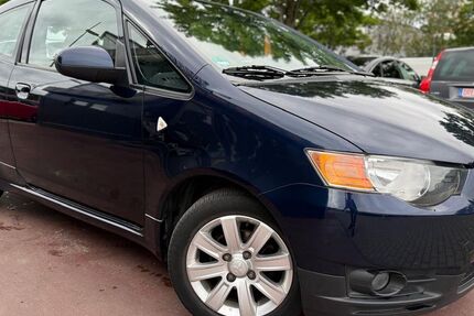 Mitsubishi Colt 264.000 km 2.490 &euro; berlin 12681