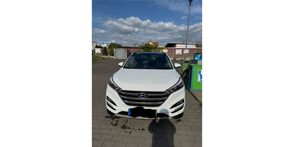 Hyundai TUCSON 80.000 km 17.990 &euro; Mendig 56743