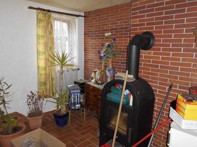 Einfamilienhaus Eiterfeld Ufhausen - 4 Zimmer, 86 m&sup2;, 60.000&euro; | Angebot:25998772