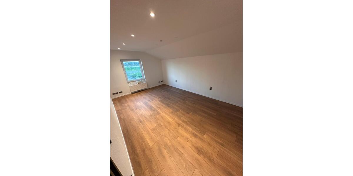 Einfamilienhaus Seevetal Hagolt - 10 Zimmer, 265 m&sup2;, 3.750&euro; | Angebot:26284229