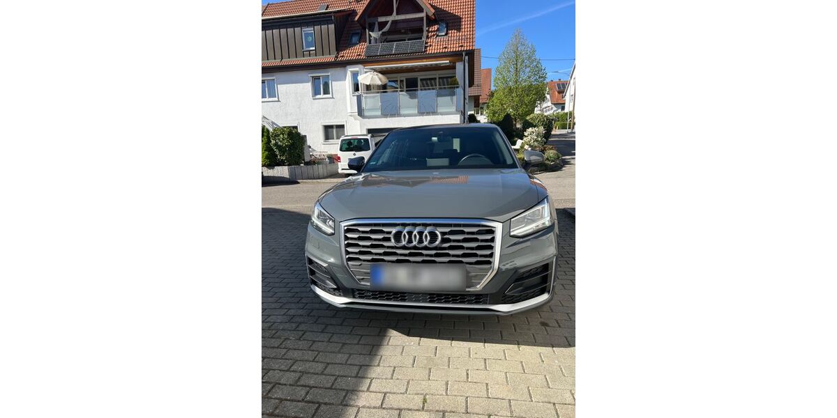 Audi Q2 72.439 km 21.500 &euro; calw 75365