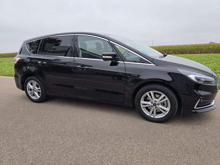 Ford S-Max 33.900 km 29.990 € Hebertshausen 85241
