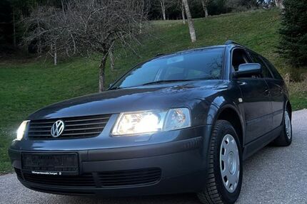 VW Passat 300.003 km 1.600 &euro; Zell am Harmersbach 77736