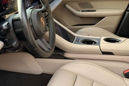 Porsche Taycan 20.100 km 69.790 € Frechen (bei Köln) 50226