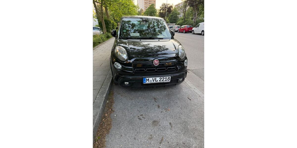 Fiat 500L 95.000 km 8.700 &euro; München 81737