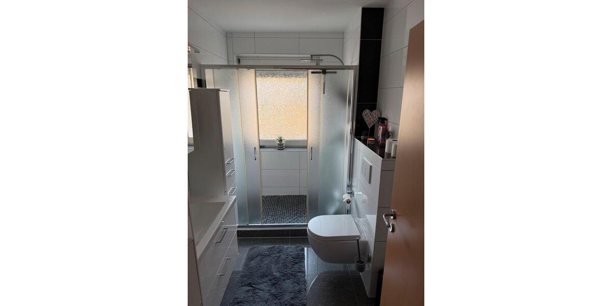 Erdgeschoßwohnung Halle - 3 Zimmer, 74 m&sup2;, 199.500&euro; | Angebot:24839316