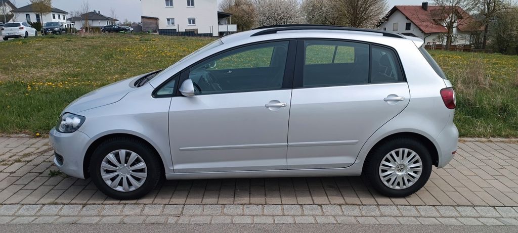 VW Golf Plus 69.900 km 5.990 &euro; Bogen 94327
