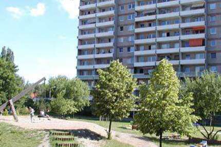Wohnung zum Mieten in Stendal 590 € 90.37 m² 4 zimmer