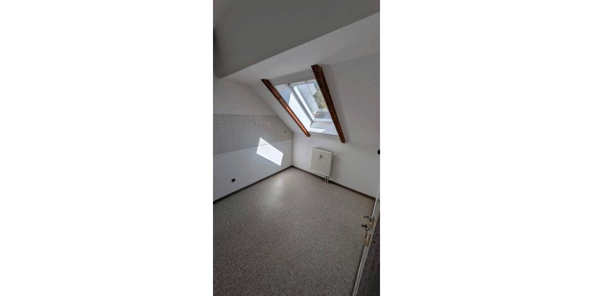 Dachgeschoßwohnung Olbernhau - 2 Zimmer, 38 m&sup2;, 226&euro; | Angebot:26385255