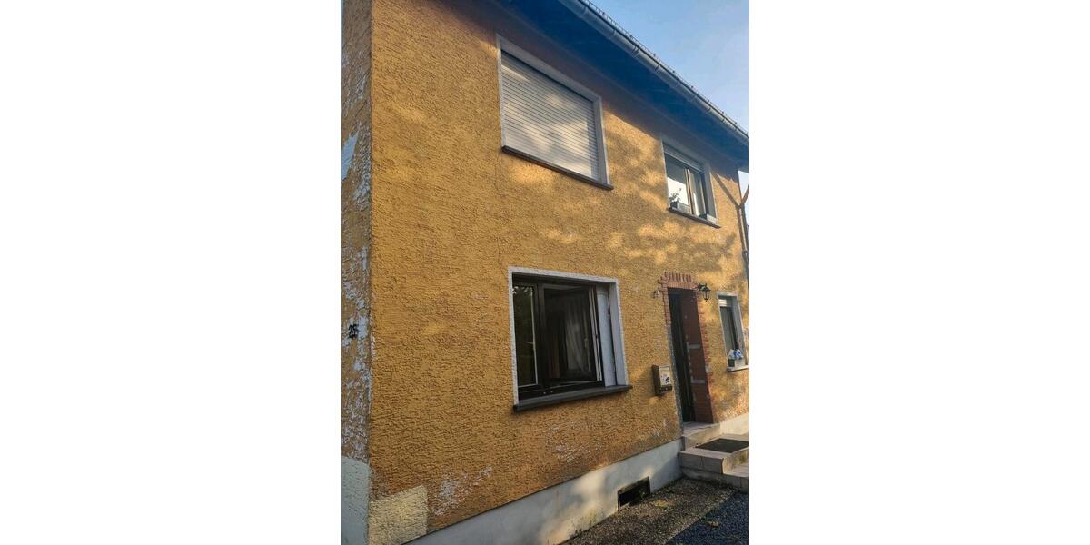 Reihenhaus Wadern - 6 Zimmer, 170 m&sup2;, 145.000&euro; | Angebot:26902796