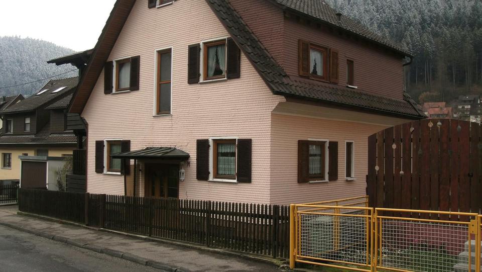 Mehrfamilienhaus, Wohnhaus Bad Wildbad - 10 Zimmer, 182 m&sup2;, 379.000&euro; | Angebot:24691882