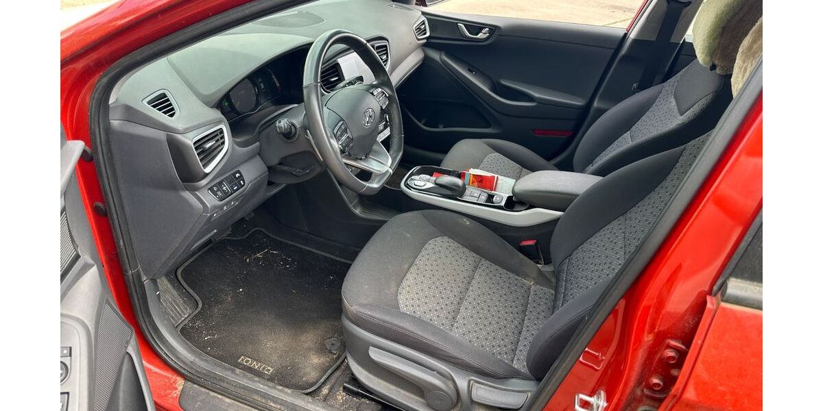 Hyundai IONIQ 18.500 km 12.800 &euro; Berlin 13583