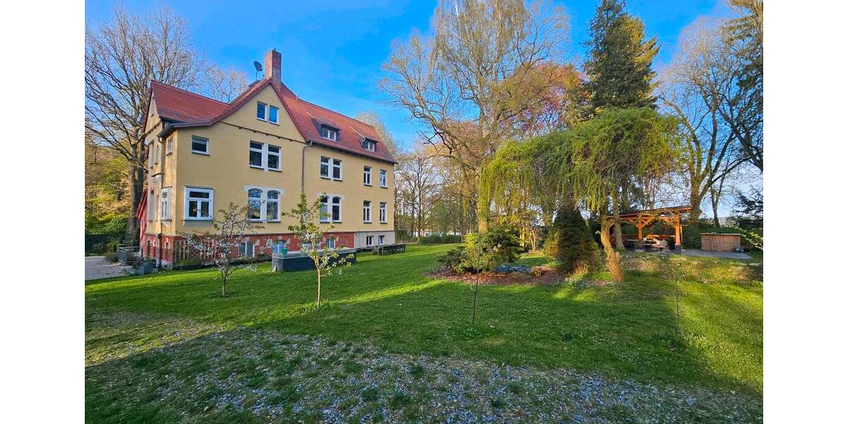 Villa Pausa-Mühltroff Mühltroff - 9 Zimmer, 220 m&sup2;, 2.650&euro; | Angebot:26365581