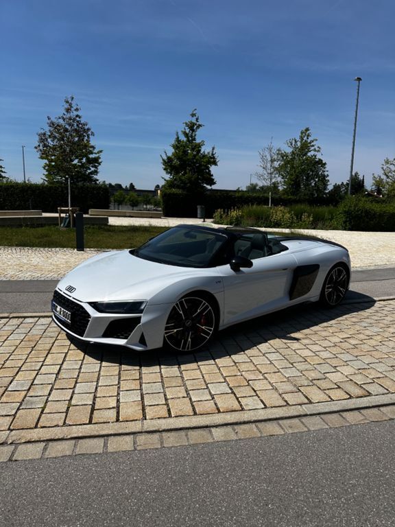 R8