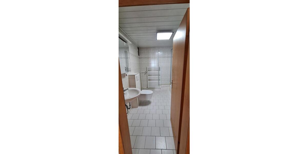 Dachgeschoßwohnung Bad Orb - 2.5 Zimmer, 74 m&sup2;, 690&euro; | Angebot:26260755
