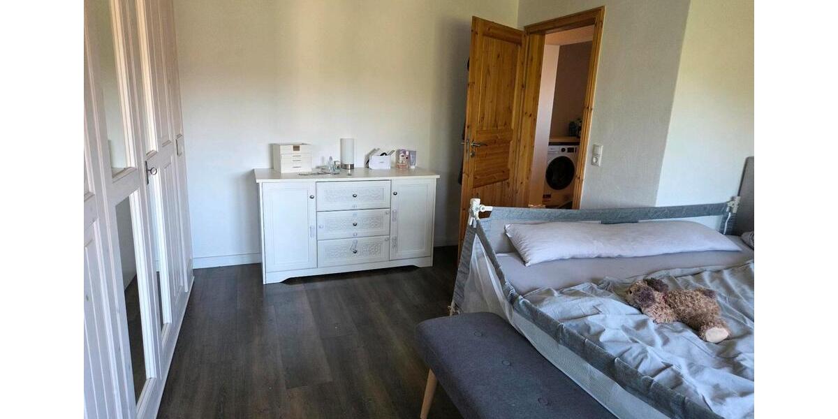 Doppelhaushälfte Güstrow - 10 Zimmer, 176 m&sup2;, 350.000&euro; | Angebot:26491758