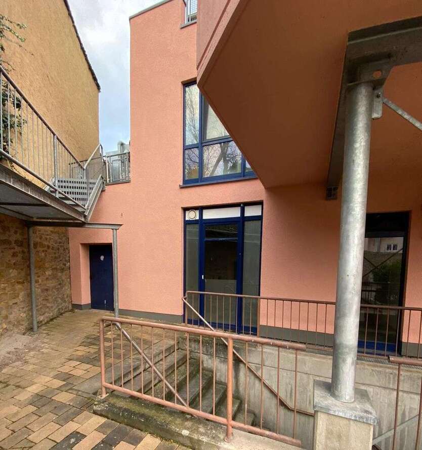 Halle in Bad Sobernheim 495 € 69 m²