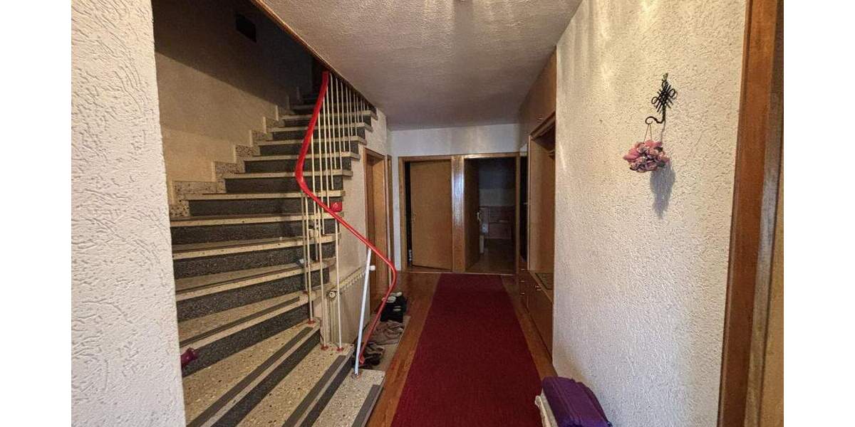 Einfamilienhaus Oberviechtach - 7 Zimmer, 190 m&sup2;, 197.000&euro; | Angebot:25210834