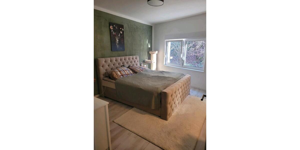 Dachgeschoßwohnung Nettersheim - 4 Zimmer, 120 m&sup2;, 1.100&euro; | Angebot:26301693