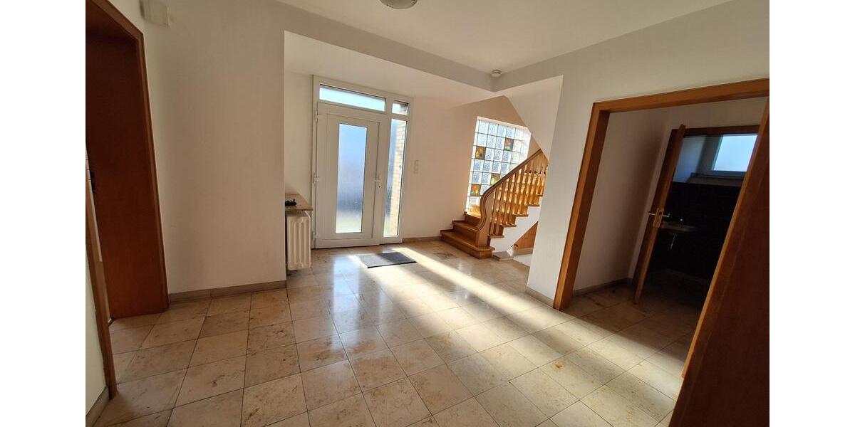 Doppelhaushälfte Mönchengladbach Süd - 3 Zimmer, 145 m&sup2;, 1.300&euro; | Angebot:25290020