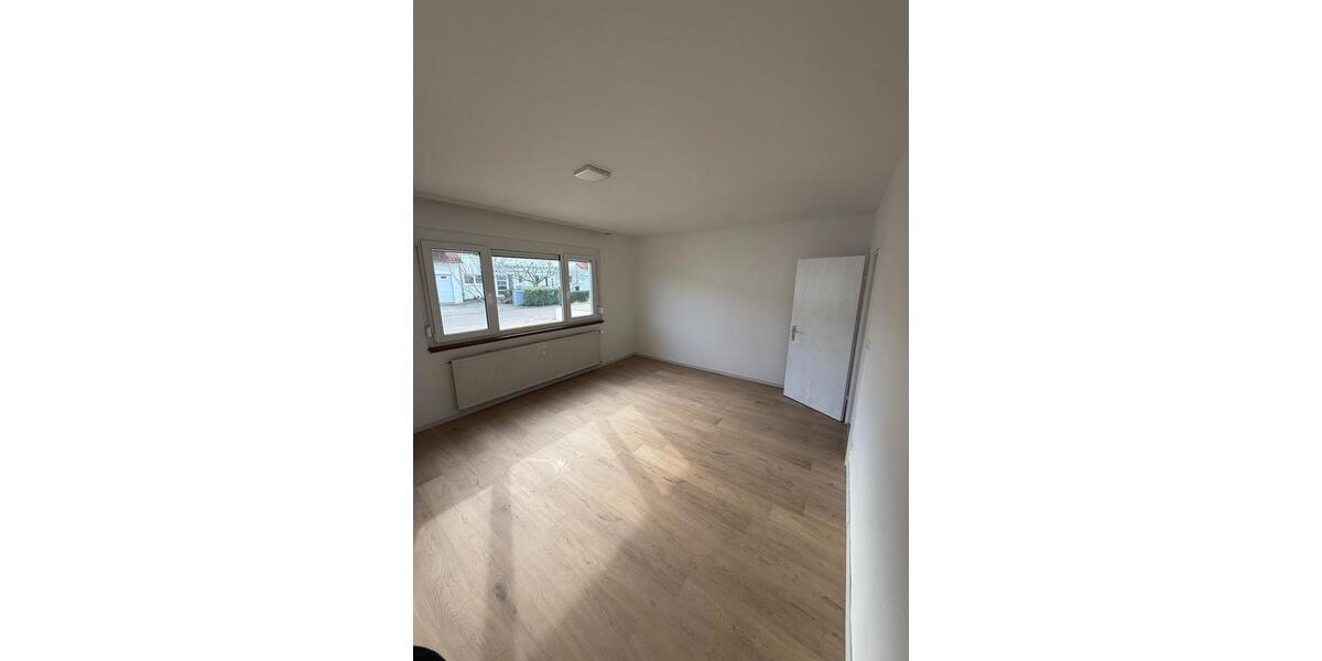 Etagenwohnung Weil am Rhein - 3 Zimmer, 85 m&sup2;, 1.300&euro; | Angebot:26306167