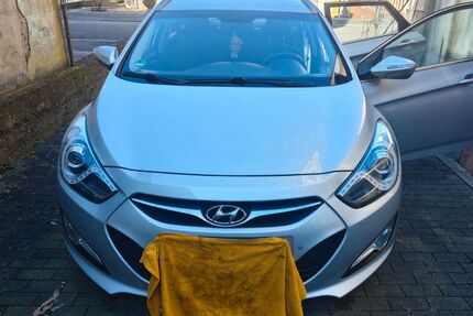 Hyundai i40 141.000 km 8.800 &euro; Völklingen 66333
