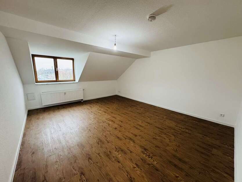 Wohnung zum Mieten in Chemnitz 543 € 98.78 m²