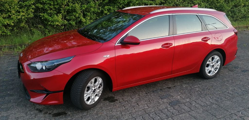 Kia ceed Sportswagon 28.000 km 20.200 € Siegen 57074