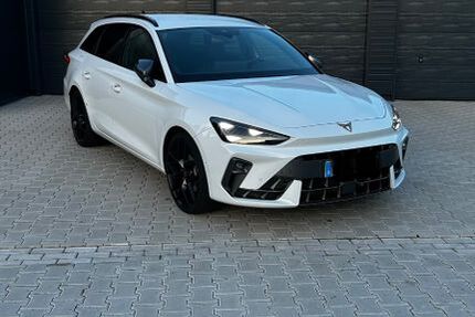 Cupra Leon 32.300 km 29.800 &euro; Jade 26349