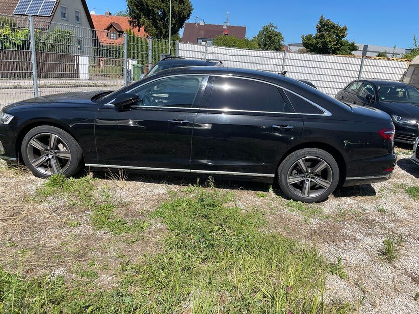 Audi A8 251.000 km 37.890 € Augsburg 86167