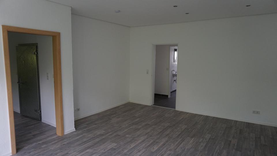 Erdgeschoßwohnung Solms - 2.5 Zimmer, 70 m&sup2;, 700&euro; | Angebot:25341791