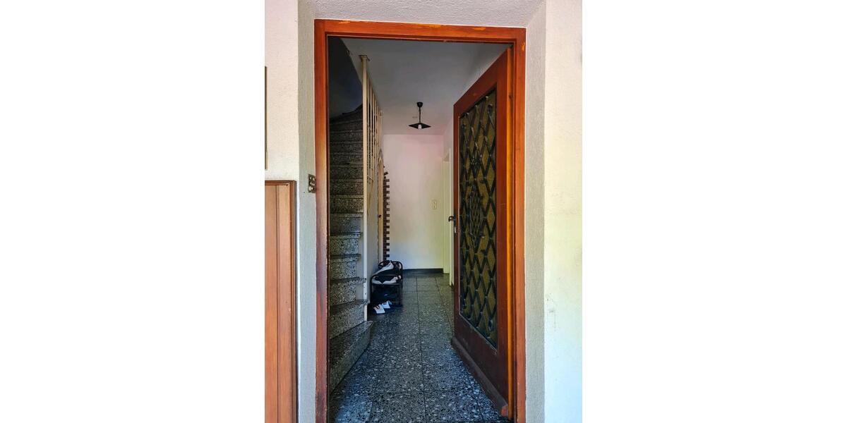 Mehrfamilienhaus, Wohnhaus Oberschleißheim - 9 Zimmer, 175 m&sup2;, 1.150.000&euro; | Angebot:25979717