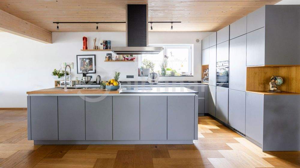 Gewerbeobjekt Pfullingen - 2.200.000&euro; | Angebot:25684509