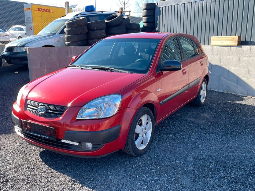 Kia Rio 145.500 km 3.000 € Ebersbach OT Bieberach 01561