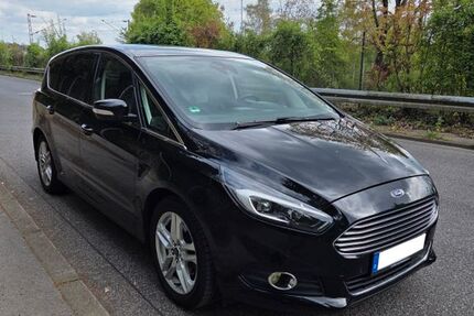 Ford S-Max 138.805 km 15.300 &euro; Aachen 52074