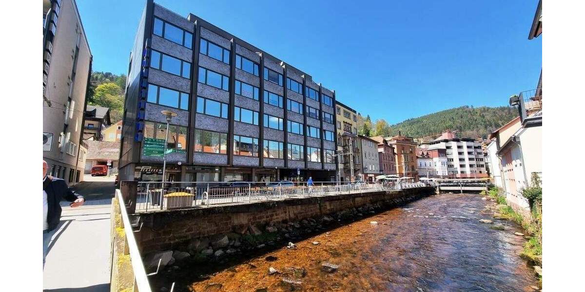 Etagenwohnung Bad Wildbad - 3 Zimmer, 104 m&sup2;, 175.000&euro; | Angebot:25097163