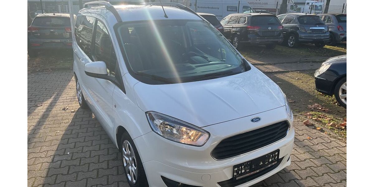 Ford Tourneo Courier 98.000 km 6.900 &euro; Berlin 13509