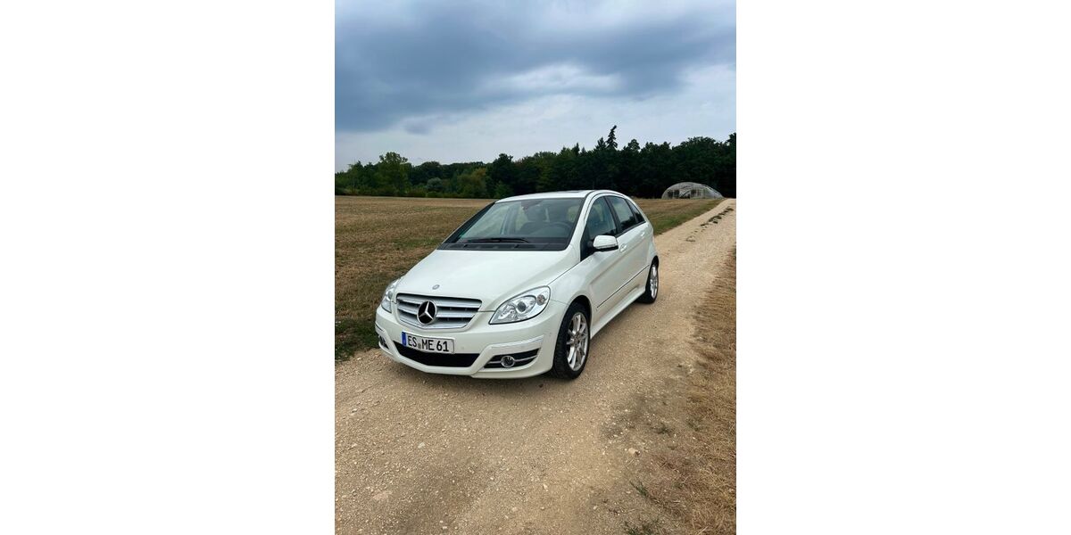 Mercedes-Benz B 180 135.000 km 6.400 &euro; Aichelberg 73101