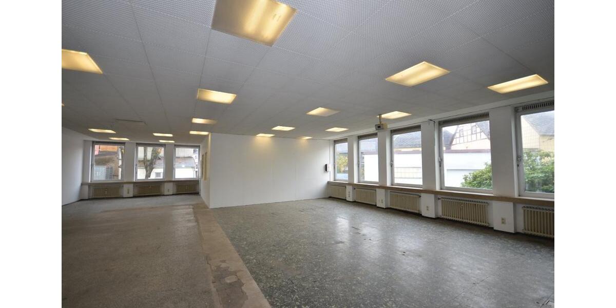 Gewerbeobjekt Wunsiedel - 1.090&euro; | Angebot:25418865